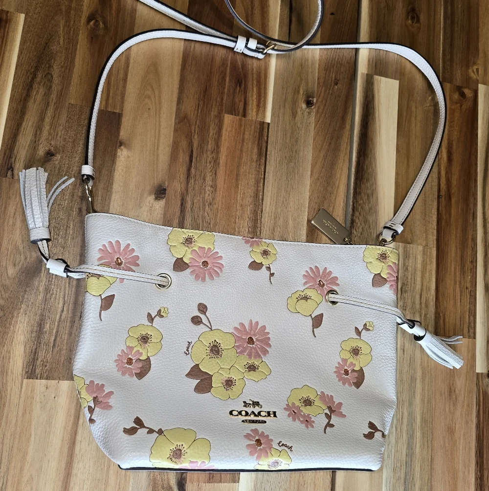Coach Cream Crossbody Bag with Pink and Yellow Floral Pattern - Picture 4 of 11